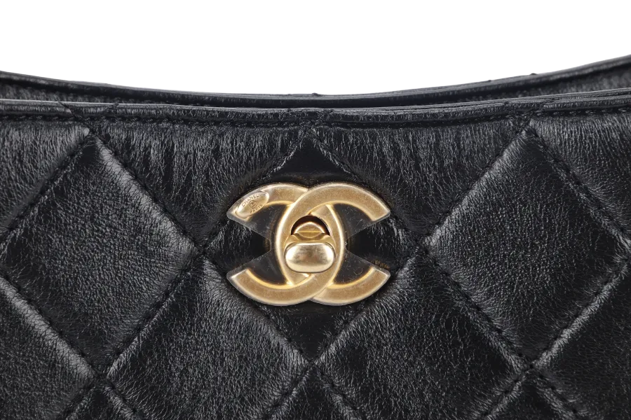 CHANEL 22P HOBO BAG (K63xxxx) BLACK SMALL LAMBSKIN GOLD HARDWARE WITH DUST COVER AND BOX