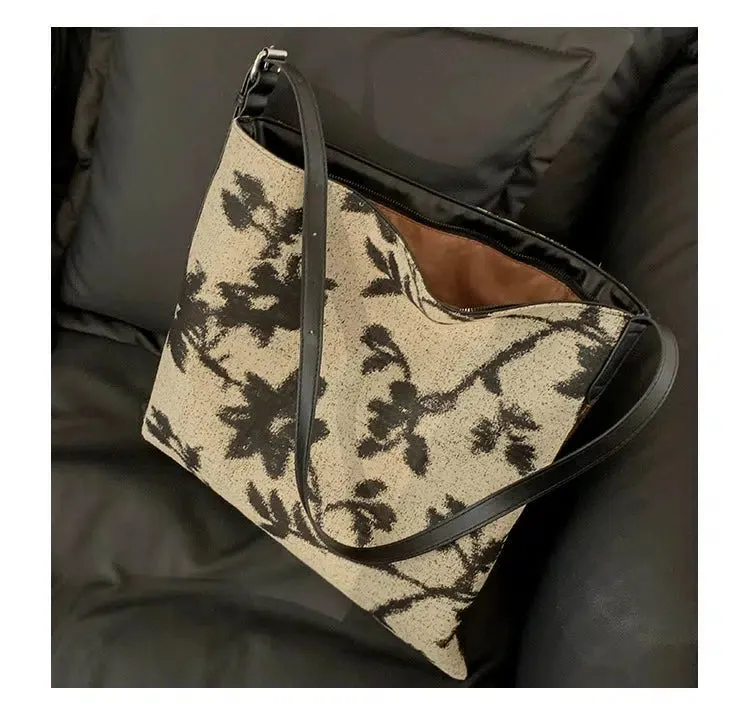 Modern Abstract Print Shoulder Bag